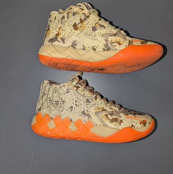 Puma LaMelo Ball MB.01 Size 5.5 youth Beige Orange Camo - Picture 5 of 9